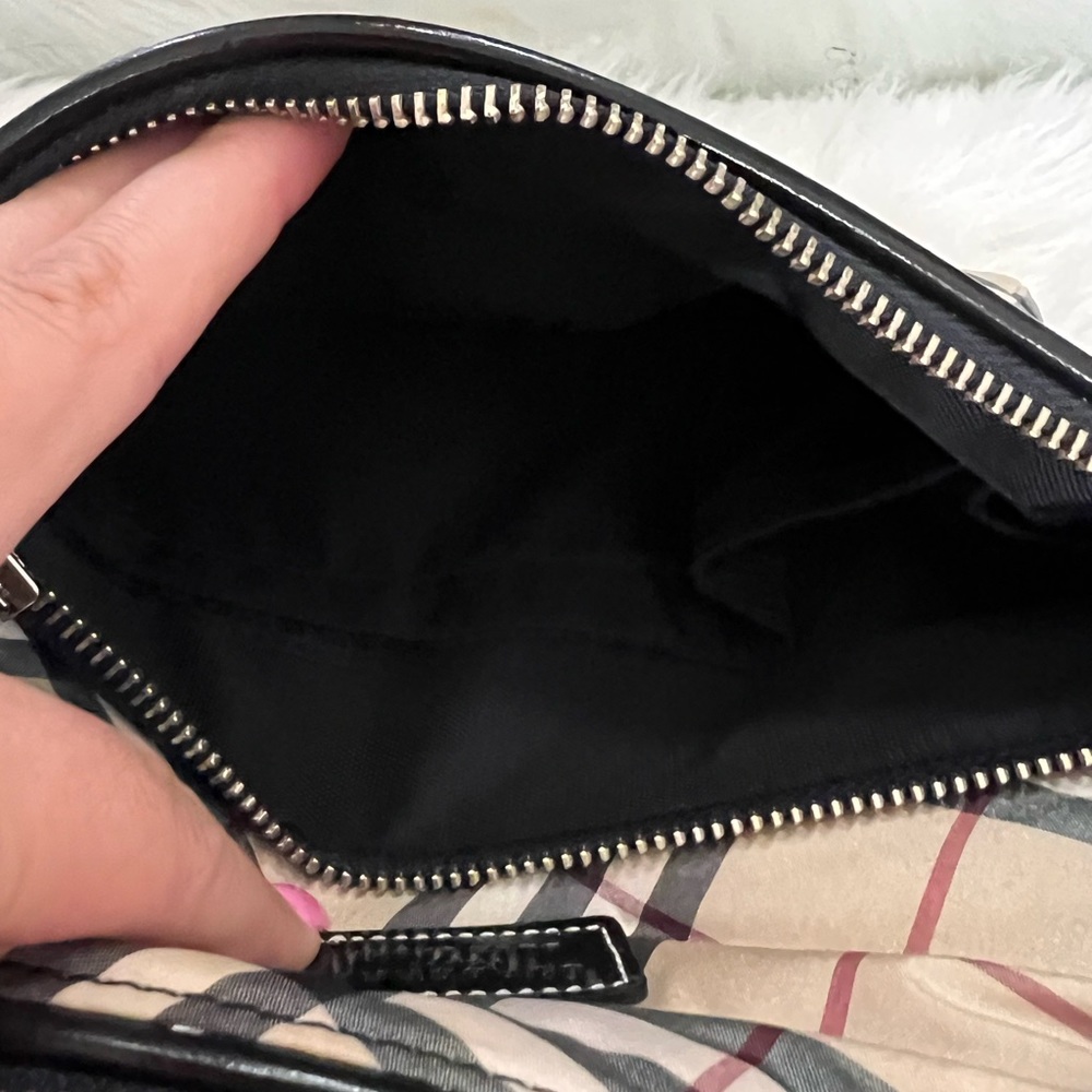EUC Burberry Crossbody - Picture 6 of 10
